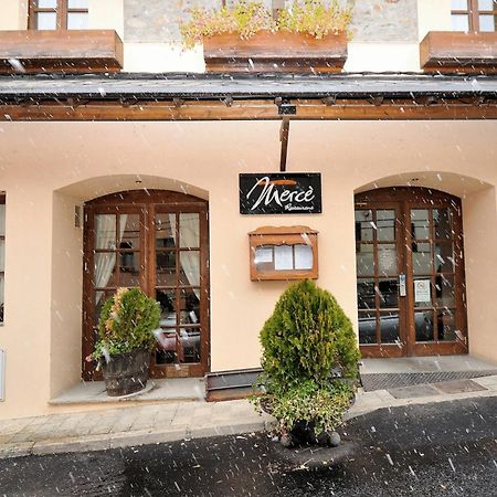 Hotel Fonda Merce Llivia Exteriör bild