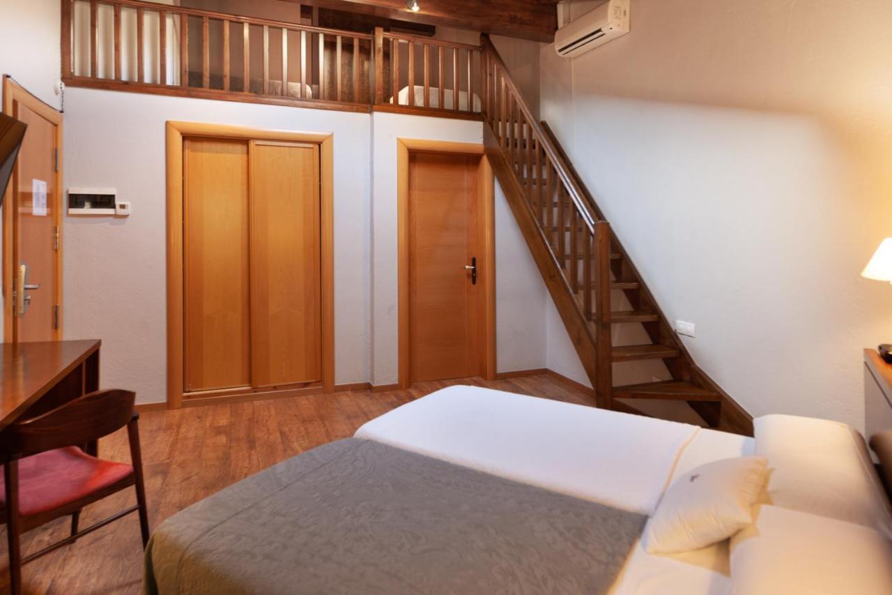 Hotel Fonda Merce Llivia Exteriör bild
