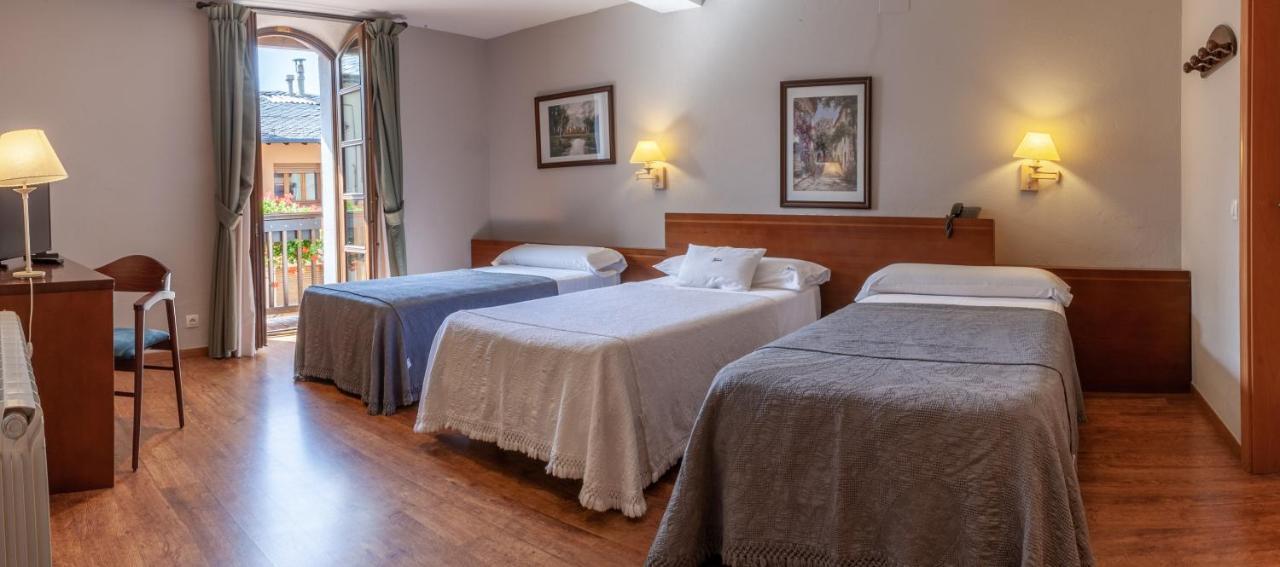 Hotel Fonda Merce Llivia Exteriör bild